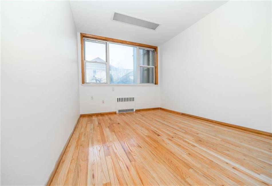 1749 16th Street, Brooklyn, New York 11229, 1 Bedroom Bedrooms, ,1 BathroomBathrooms,Residential,For Sale,16th,488283