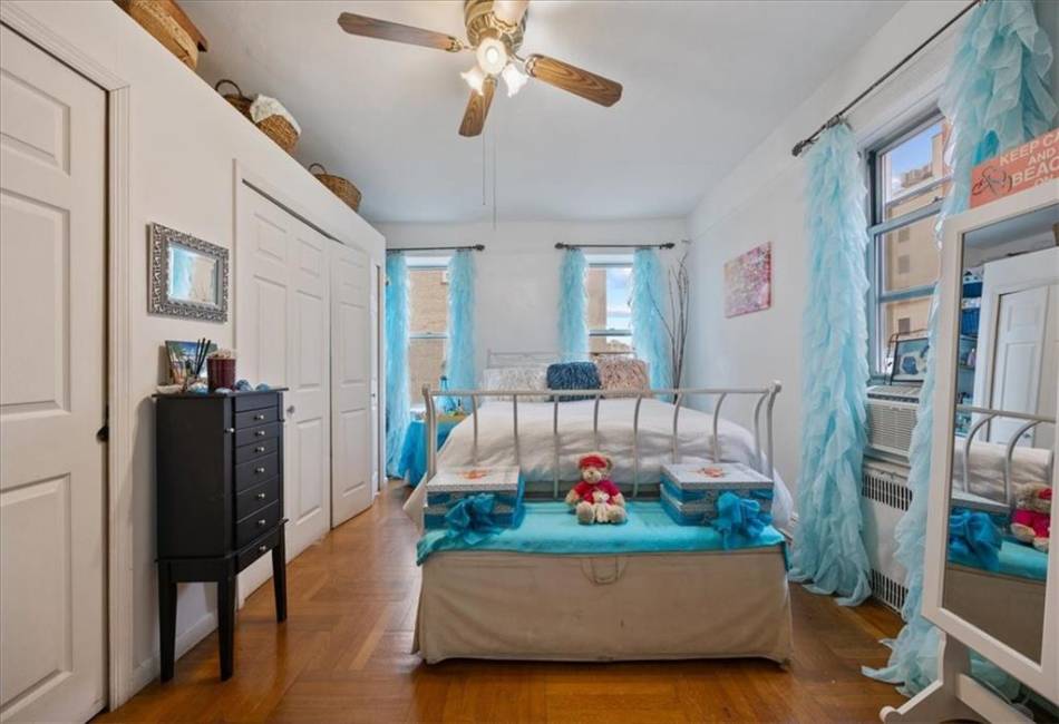 763 Ocean Parkway, Brooklyn, New York 11230, 1 Bedroom Bedrooms, ,1 BathroomBathrooms,Residential,For Sale,Ocean,488312