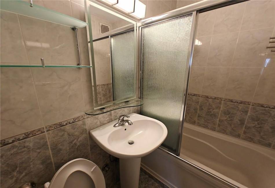 7000 Bay Parkway, Brooklyn, New York 11204, 1 Bedroom Bedrooms, ,1 BathroomBathrooms,Residential,For Sale,Bay,488321