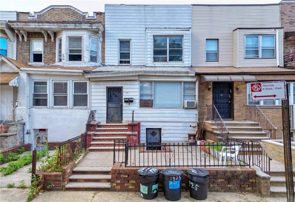 1925 62nd Street, Brooklyn, New York 11204, 4 Bedrooms Bedrooms, ,3 BathroomsBathrooms,Residential,For Sale,62nd,488329