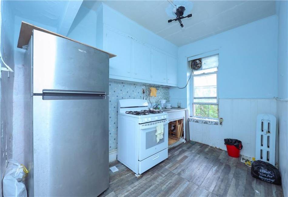 1925 62nd Street, Brooklyn, New York 11204, 4 Bedrooms Bedrooms, ,3 BathroomsBathrooms,Residential,For Sale,62nd,488329