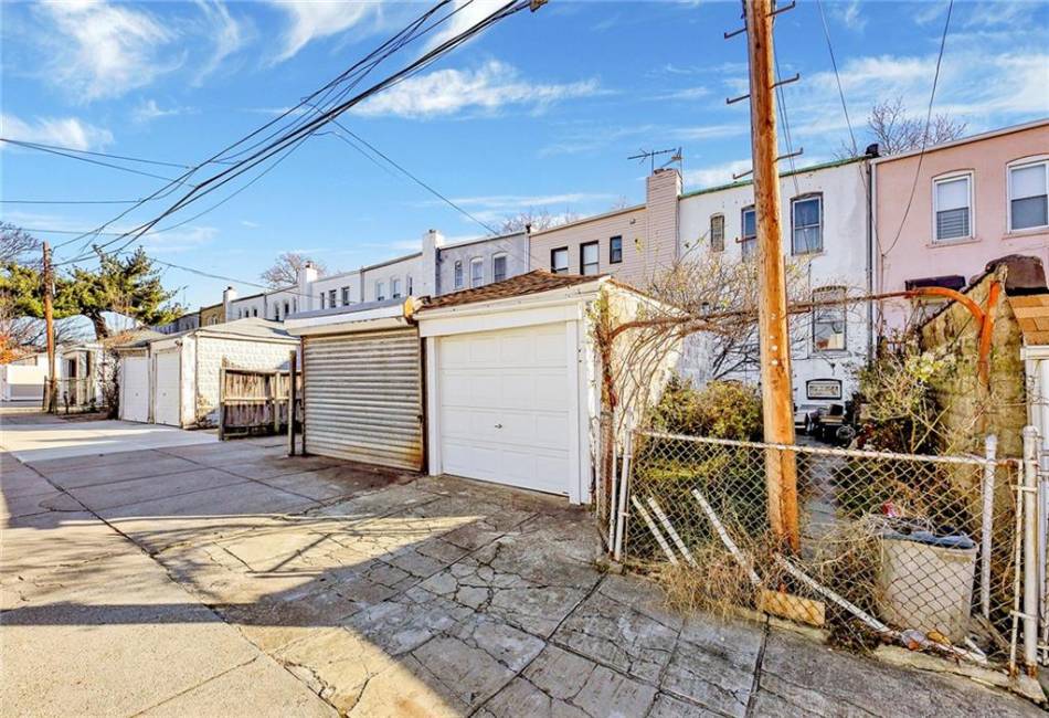 7028 Perry Terrace, Brooklyn, New York 11209, 3 Bedrooms Bedrooms, ,2 BathroomsBathrooms,Residential,For Sale,Perry,488076