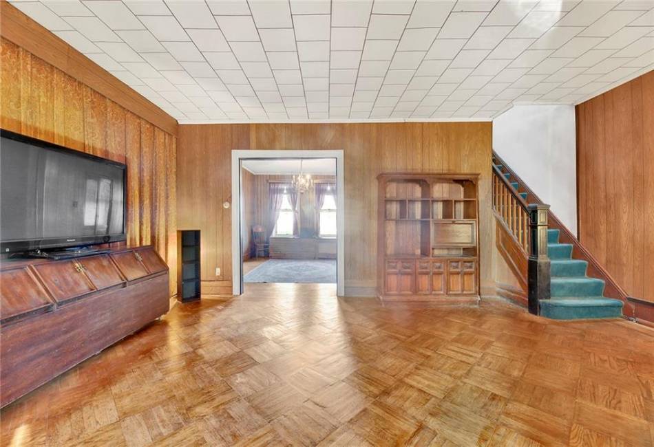 7028 Perry Terrace, Brooklyn, New York 11209, 3 Bedrooms Bedrooms, ,2 BathroomsBathrooms,Residential,For Sale,Perry,488076