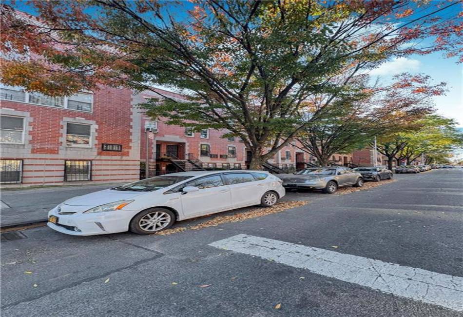 2560 Frederick Douglass Boulevard, New York, New York 10030, 2 Bedrooms Bedrooms, ,2 BathroomsBathrooms,Residential,For Sale,Frederick Douglass,488215