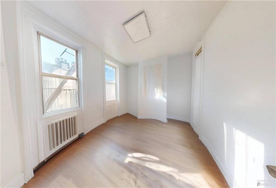 248 Saint Nicholas Avenue, Brooklyn, New York 11237, 11 Bedrooms Bedrooms, ,3 BathroomsBathrooms,Residential,For Sale,Saint Nicholas,488317