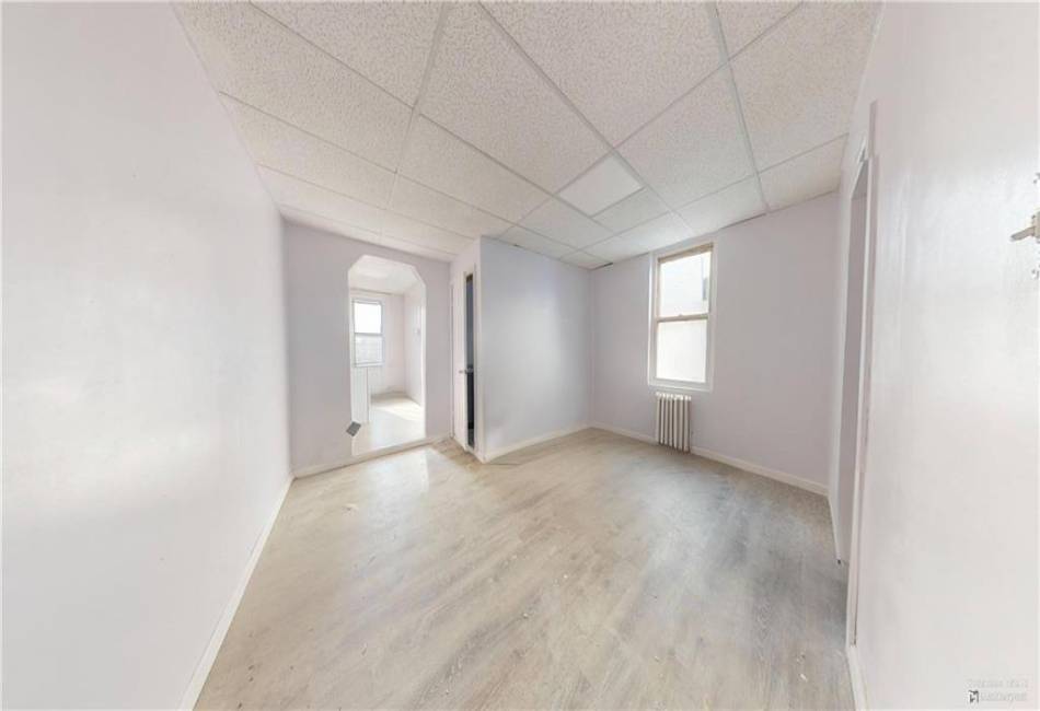 248 Saint Nicholas Avenue, Brooklyn, New York 11237, 11 Bedrooms Bedrooms, ,3 BathroomsBathrooms,Residential,For Sale,Saint Nicholas,488317