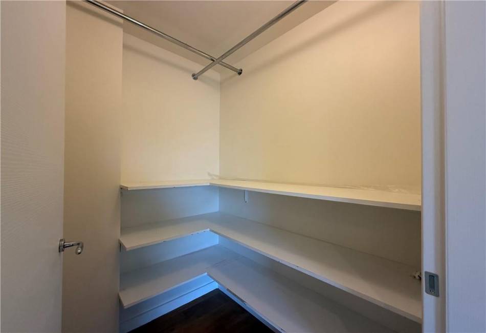 8629 Bay Parkway, Brooklyn, New York 11214, 2 Bedrooms Bedrooms, ,2 BathroomsBathrooms,Residential,For Sale,Bay,488349
