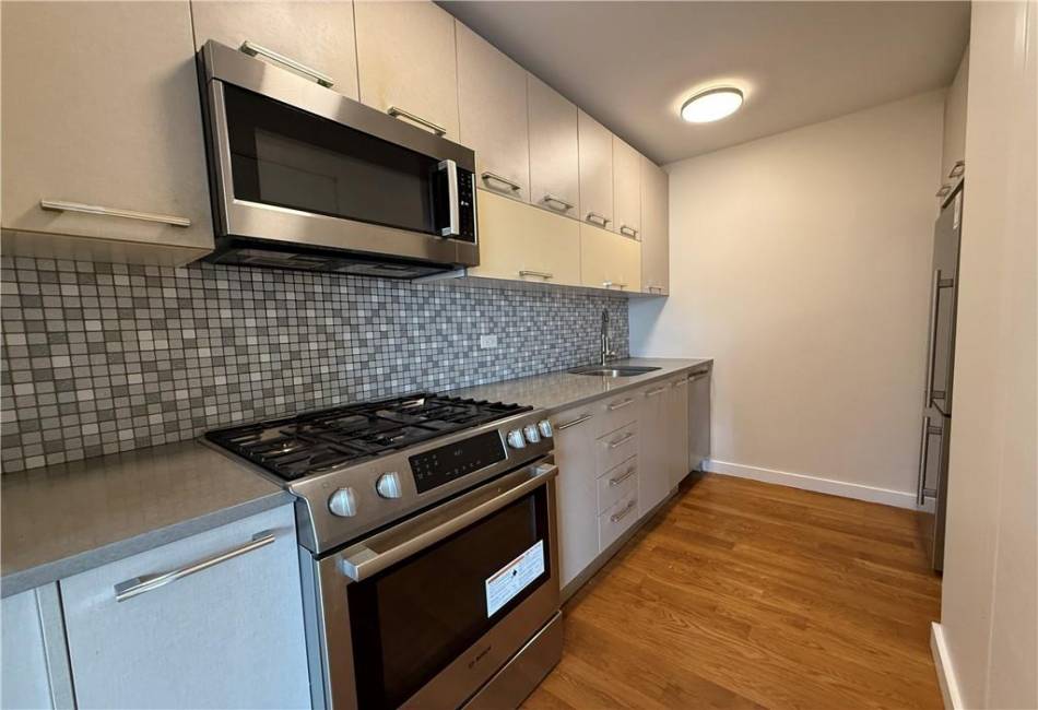 8629 Bay Parkway, Brooklyn, New York 11214, 2 Bedrooms Bedrooms, ,2 BathroomsBathrooms,Residential,For Sale,Bay,488349