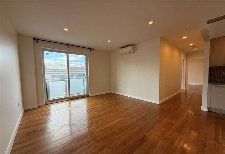 8629 Bay Parkway, Brooklyn, New York 11214, 2 Bedrooms Bedrooms, ,2 BathroomsBathrooms,Residential,For Sale,Bay,488349