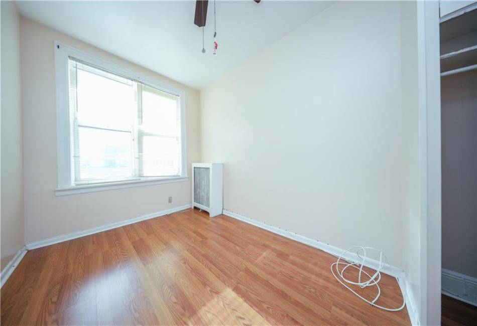 1143 70th Street, Brooklyn, New York 11228, 7 Bedrooms Bedrooms, ,4 BathroomsBathrooms,Residential,For Sale,70th,488353