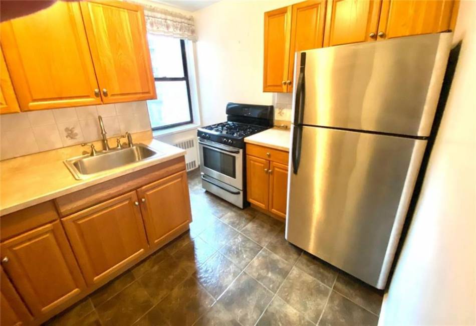 7261 Shore Road, Brooklyn, New York 11209, 1 Bedroom Bedrooms, ,1 BathroomBathrooms,Residential,For Sale,Shore,488354