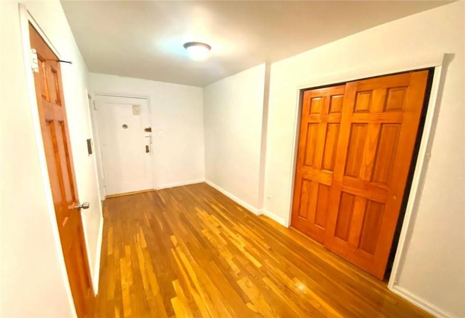 7261 Shore Road, Brooklyn, New York 11209, 1 Bedroom Bedrooms, ,1 BathroomBathrooms,Residential,For Sale,Shore,488354