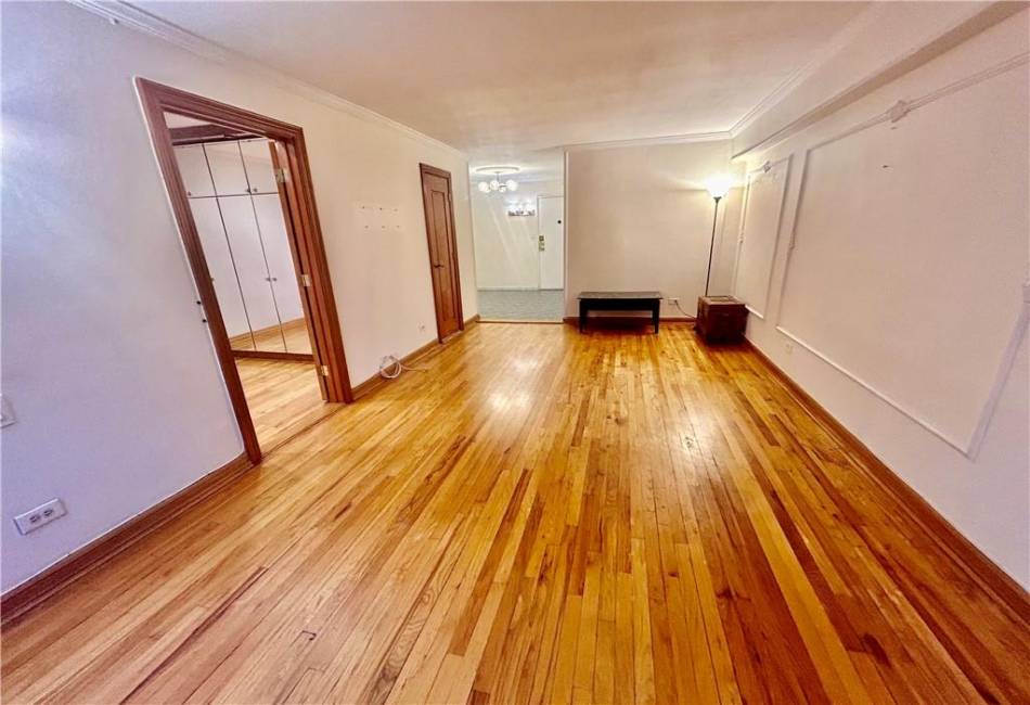 1625 Emmons Avenue, Brooklyn, New York 11235, 1 Bedroom Bedrooms, ,1 BathroomBathrooms,Residential,For Sale,Emmons,488369