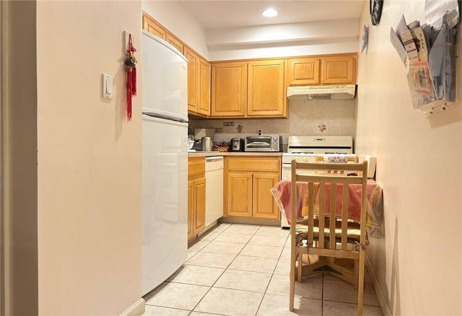 1428 Bath Avenue, Brooklyn, New York 11228, 2 Bedrooms Bedrooms, ,1 BathroomBathrooms,Residential,For Sale,Bath,488361