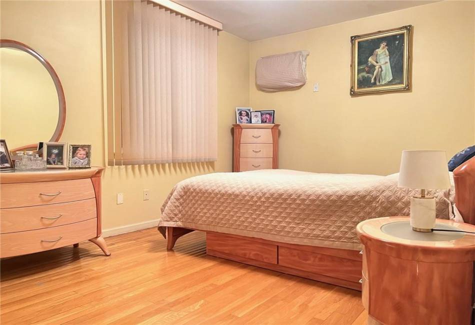 1428 Bath Avenue, Brooklyn, New York 11228, 2 Bedrooms Bedrooms, ,1 BathroomBathrooms,Residential,For Sale,Bath,488361