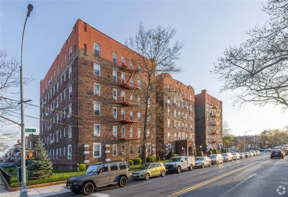 602 Avenue T, Brooklyn, New York 11223, 1 Bedroom Bedrooms, ,1 BathroomBathrooms,Residential,For Sale,Avenue T,488362