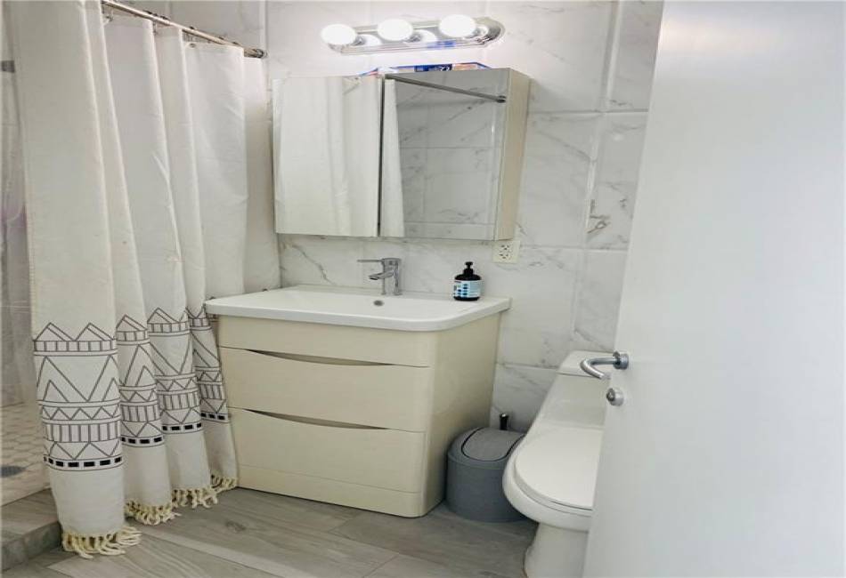 631 18th Street, Brooklyn, New York 11226, 2 Bedrooms Bedrooms, ,1 BathroomBathrooms,Residential,For Sale,18th,488373