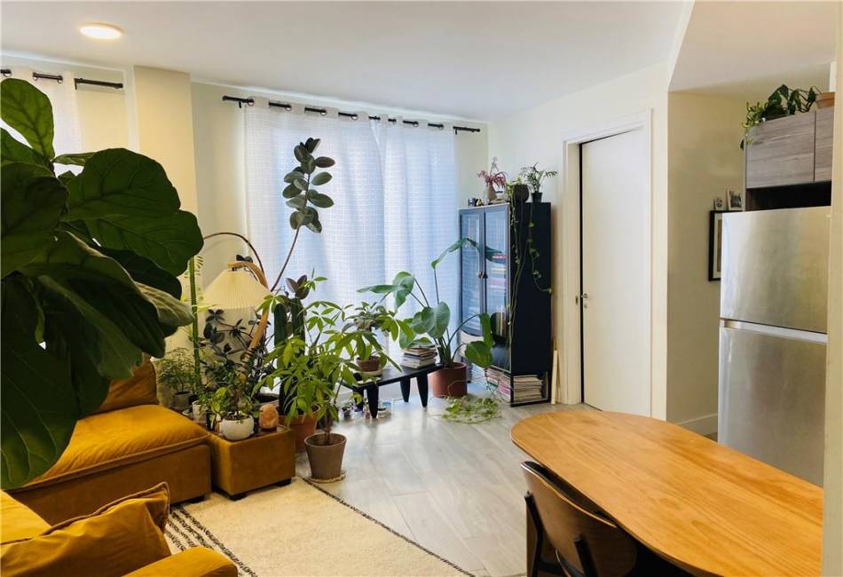 631 18th Street, Brooklyn, New York 11226, 2 Bedrooms Bedrooms, ,1 BathroomBathrooms,Residential,For Sale,18th,488373