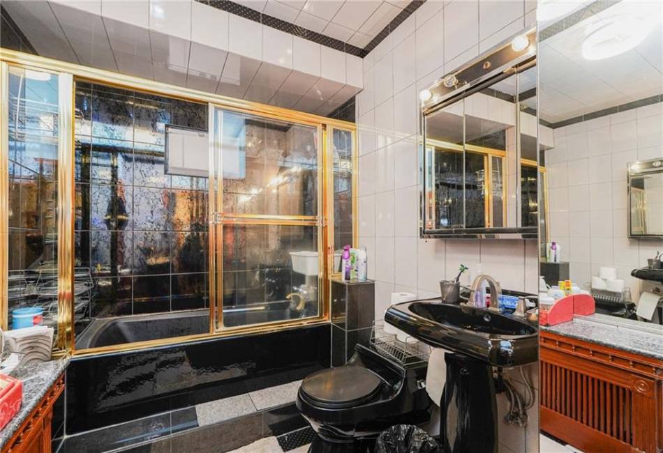 2147 13th Street, Brooklyn, New York 11229, 3 Bedrooms Bedrooms, ,3 BathroomsBathrooms,Residential,For Sale,13th,488236