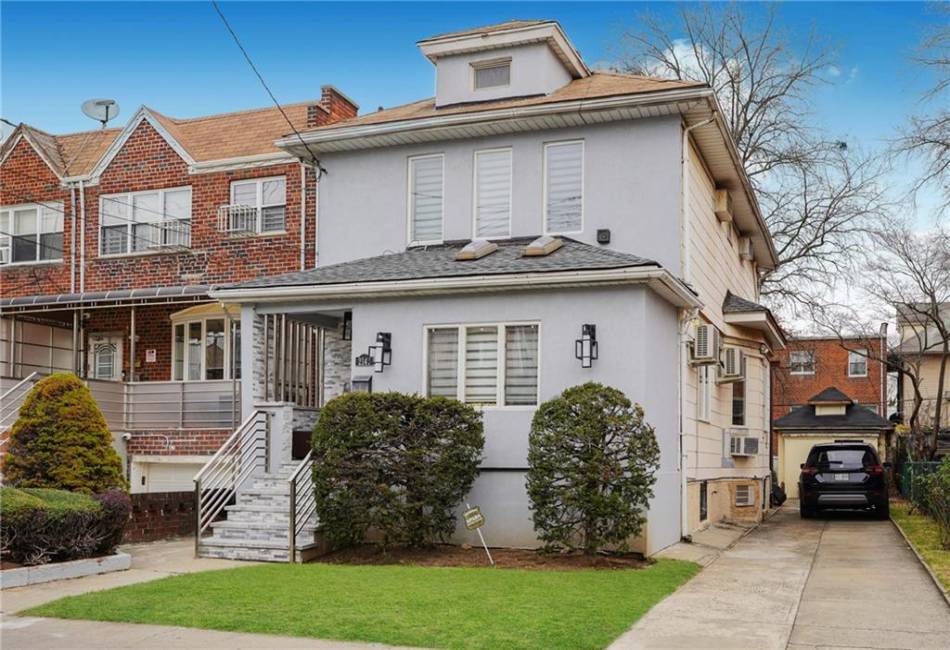 2147 13th Street, Brooklyn, New York 11229, 3 Bedrooms Bedrooms, ,3 BathroomsBathrooms,Residential,For Sale,13th,488236