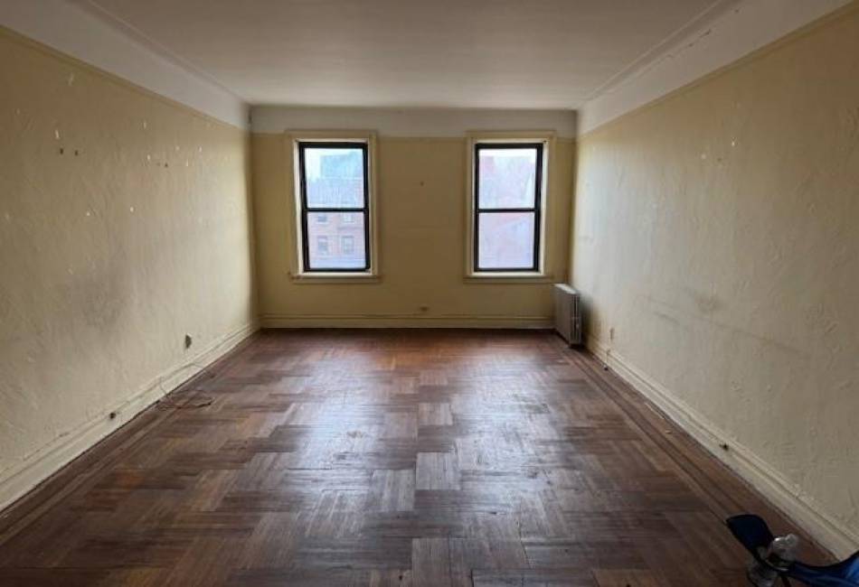 2425 Kings Highway, Brooklyn, New York 11229, 3 Bedrooms Bedrooms, ,2 BathroomsBathrooms,Residential,For Sale,Kings,488389