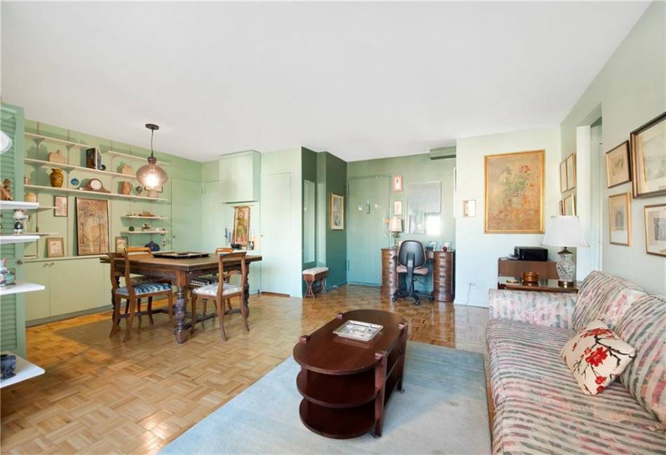 520 81st Street, Manhattan, New York 10028, 1 Bedroom Bedrooms, ,1 BathroomBathrooms,Residential,For Sale,81st,488396