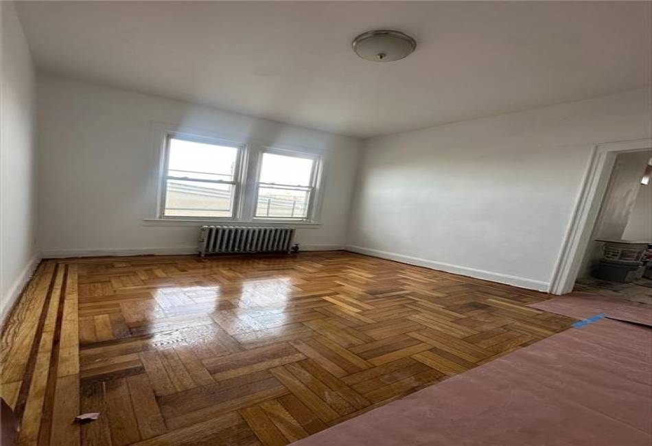 101-37 92nd Street, Brooklyn, New York 11416, 3 Bedrooms Bedrooms, ,1 BathroomBathrooms,Rental,For Sale,92nd,488400