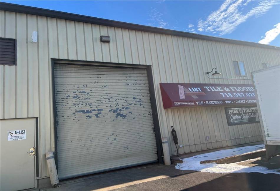 205 Industrial Loop, Staten Island, New York 10309, ,Rental,For Sale,Industrial,488405