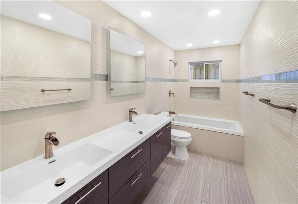 60 82nd Street, Brooklyn, New York 11209, 4 Bedrooms Bedrooms, ,3 BathroomsBathrooms,Residential,For Sale,82nd,488408