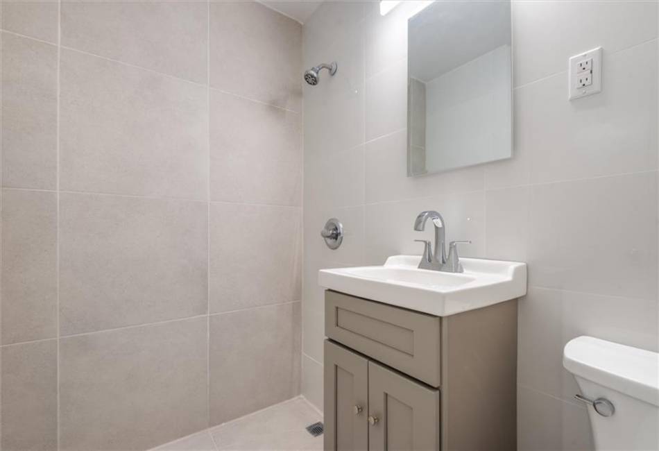 2035 7th Street, Brooklyn, New York 11223, ,1 BathroomBathrooms,Residential,For Sale,7th,488418