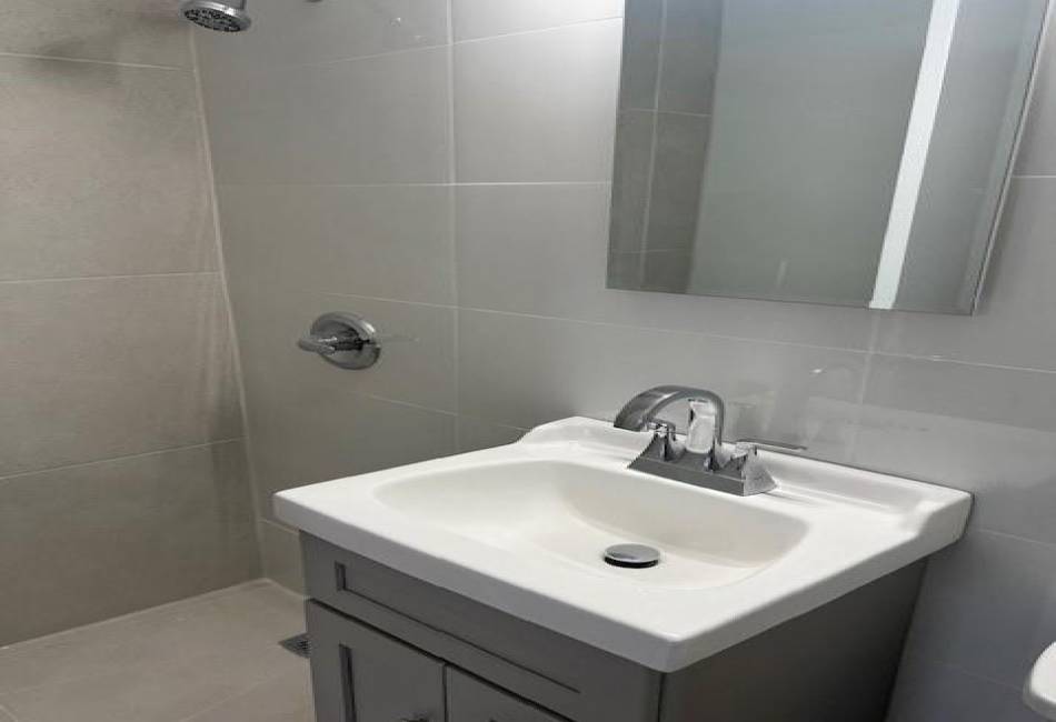 2035 7th Street, Brooklyn, New York 11223, ,1 BathroomBathrooms,Residential,For Sale,7th,488418