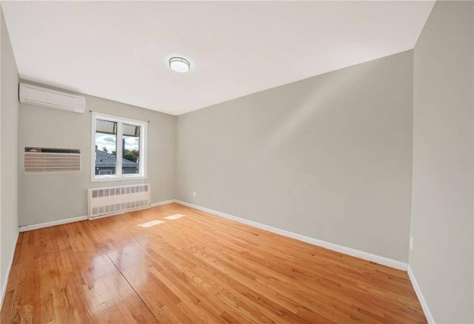 5722 Avenue N, Brooklyn, New York 11234, 7 Bedrooms Bedrooms, ,3.5 BathroomsBathrooms,Residential,For Sale,Avenue N,488425