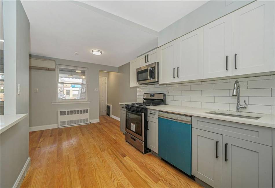 5722 Avenue N, Brooklyn, New York 11234, 7 Bedrooms Bedrooms, ,3.5 BathroomsBathrooms,Residential,For Sale,Avenue N,488425