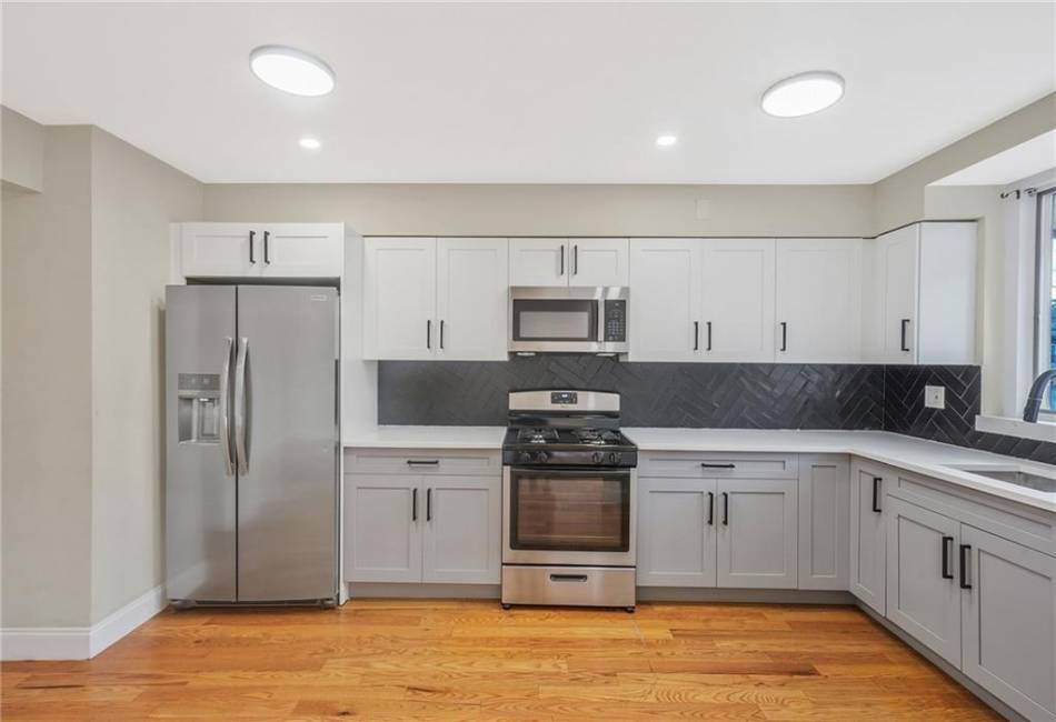 5722 Avenue N, Brooklyn, New York 11234, 7 Bedrooms Bedrooms, ,3.5 BathroomsBathrooms,Residential,For Sale,Avenue N,488425