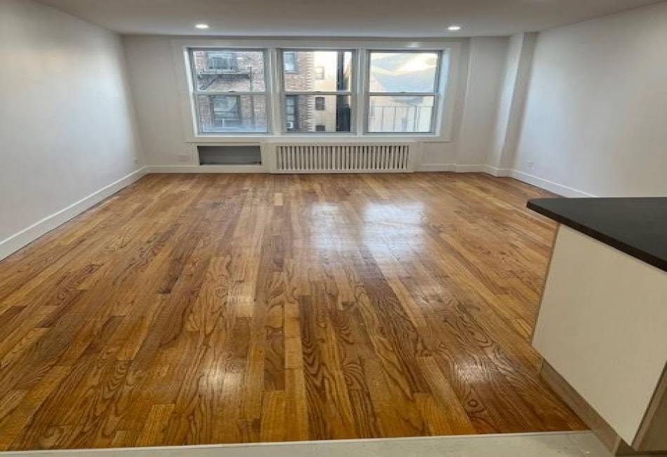 2035 7th Street, Brooklyn, New York 11223, 1 Bedroom Bedrooms, ,1 BathroomBathrooms,Residential,For Sale,7th,488420