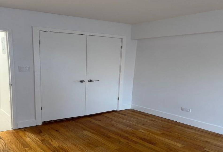 2035 7th Street, Brooklyn, New York 11223, 1 Bedroom Bedrooms, ,1 BathroomBathrooms,Residential,For Sale,7th,488420