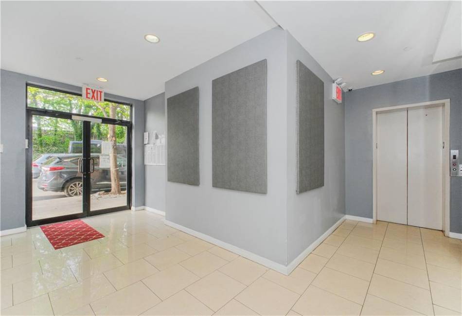 3360 Shore Parkway, Brooklyn, New York 11235, 2 Bedrooms Bedrooms, ,2 BathroomsBathrooms,Residential,For Sale,Shore,488435