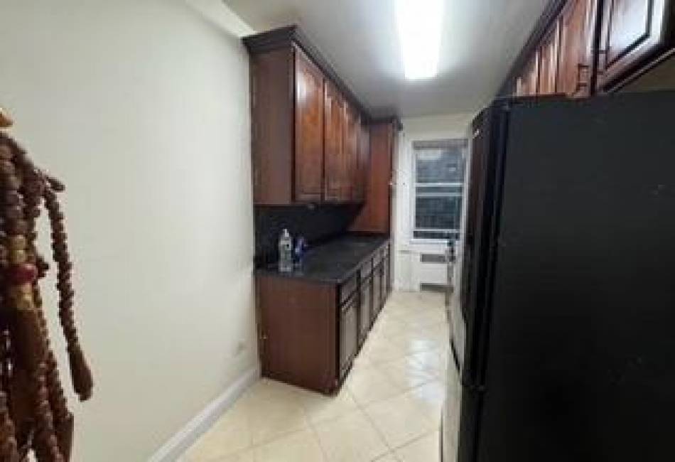 280 Ocean Parkway, Brooklyn, New York 11218, 1 Bedroom Bedrooms, ,1 BathroomBathrooms,Rental,For Sale,Ocean,488438