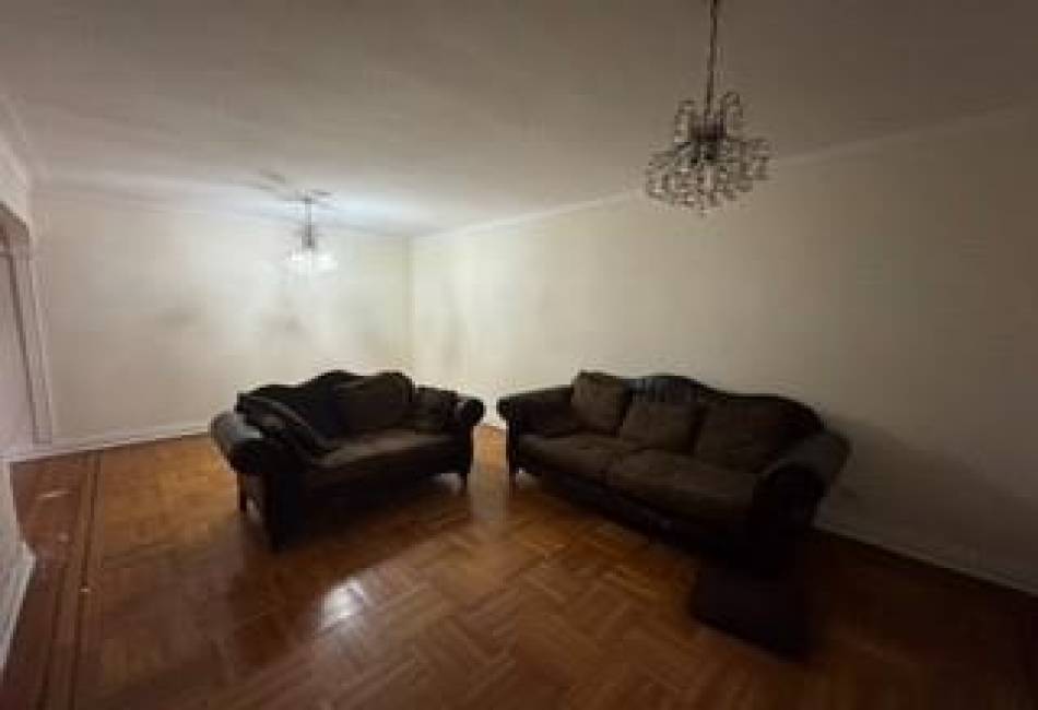 280 Ocean Parkway, Brooklyn, New York 11218, 1 Bedroom Bedrooms, ,1 BathroomBathrooms,Rental,For Sale,Ocean,488438