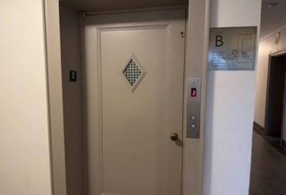 280 Ocean Parkway, Brooklyn, New York 11218, 1 Bedroom Bedrooms, ,1 BathroomBathrooms,Rental,For Sale,Ocean,488438