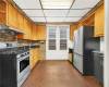 63 Bay 13th Street, Brooklyn, New York 11214, 7 Bedrooms Bedrooms, ,4 BathroomsBathrooms,Residential,For Sale,Bay 13th,488445