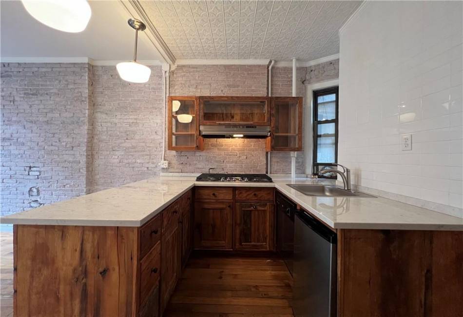 105 Thompson Street, Brooklyn, New York 10012, 1 Bedroom Bedrooms, ,1 BathroomBathrooms,Rental,For Sale,Thompson,488368