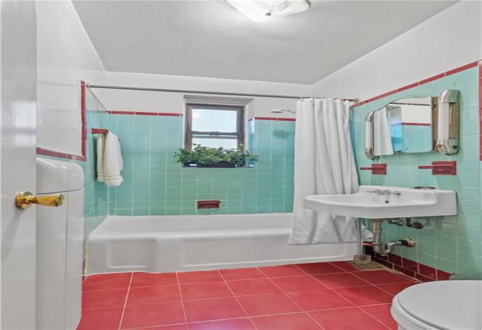 359 Ovington Avenue, Brooklyn, New York 11209, ,1 BathroomBathrooms,Residential,For Sale,Ovington,488457