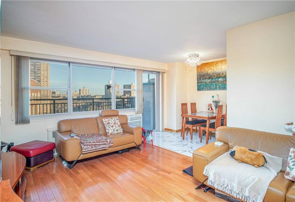 2915 5th Street, Brooklyn, New York 11224, 1 Bedroom Bedrooms, ,1 BathroomBathrooms,Residential,For Sale,5th,488467