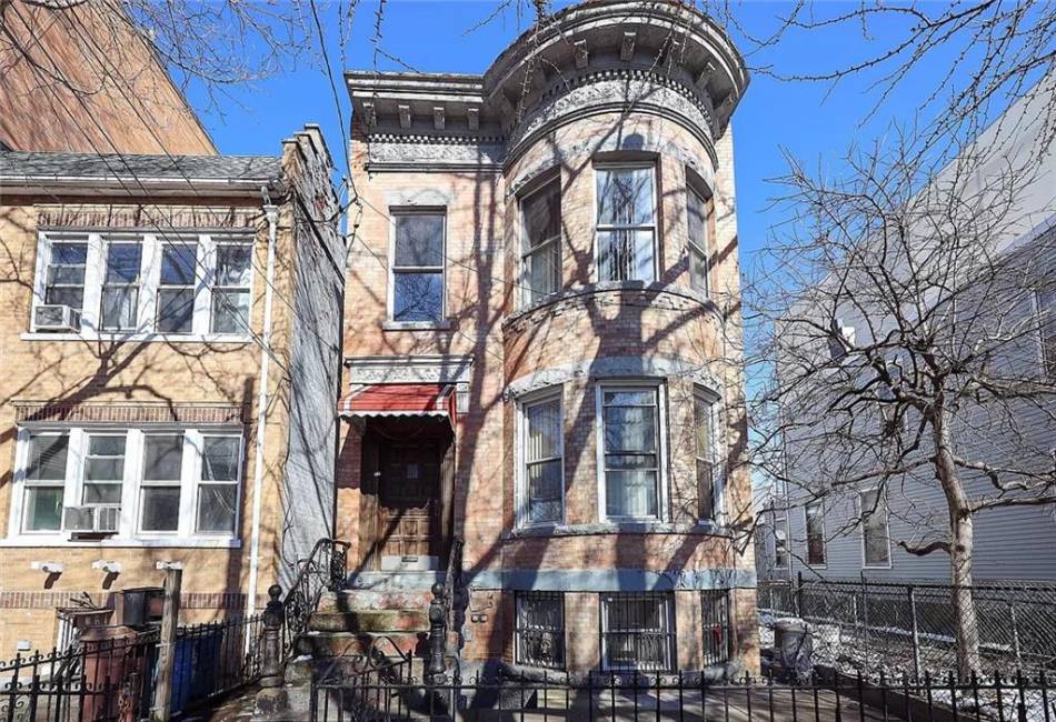 833 54th Street, Brooklyn, New York 11220, 6 Bedrooms Bedrooms, ,3 BathroomsBathrooms,Residential,For Sale,54th,488472