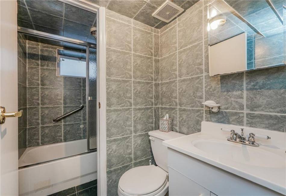 1469 5th Street, Brooklyn, New York 11230, 4 Bedrooms Bedrooms, ,3 BathroomsBathrooms,Residential,For Sale,5th,488427