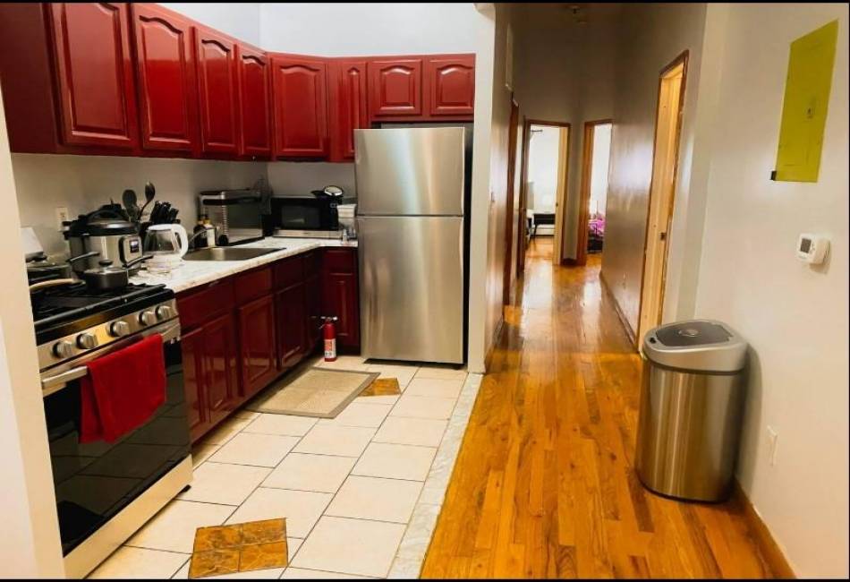 442 136th Street, Bronx, New York 10454, 9 Bedrooms Bedrooms, ,7 BathroomsBathrooms,Residential,For Sale,136th,488483