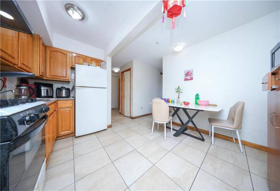 5008 7th Avenue, Brooklyn, New York 11220, 2 Bedrooms Bedrooms, ,2 BathroomsBathrooms,Residential,For Sale,7th,488446