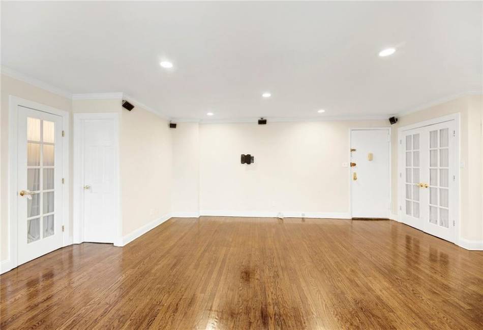 149 Marine Avenue, Brooklyn, New York 11209, 1 Bedroom Bedrooms, ,2 BathroomsBathrooms,Residential,For Sale,Marine,488487