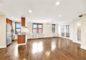 149 Marine Avenue, Brooklyn, New York 11209, 1 Bedroom Bedrooms, ,2 BathroomsBathrooms,Residential,For Sale,Marine,488487